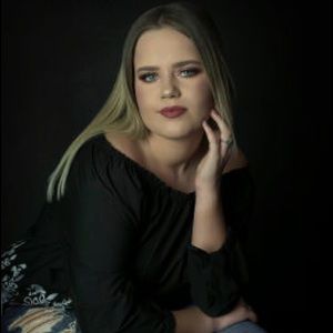 Meet your Posher, Riley